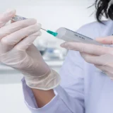 Wie viele Dosen des kubanischen Krebsimpfstoffs werden verabreicht